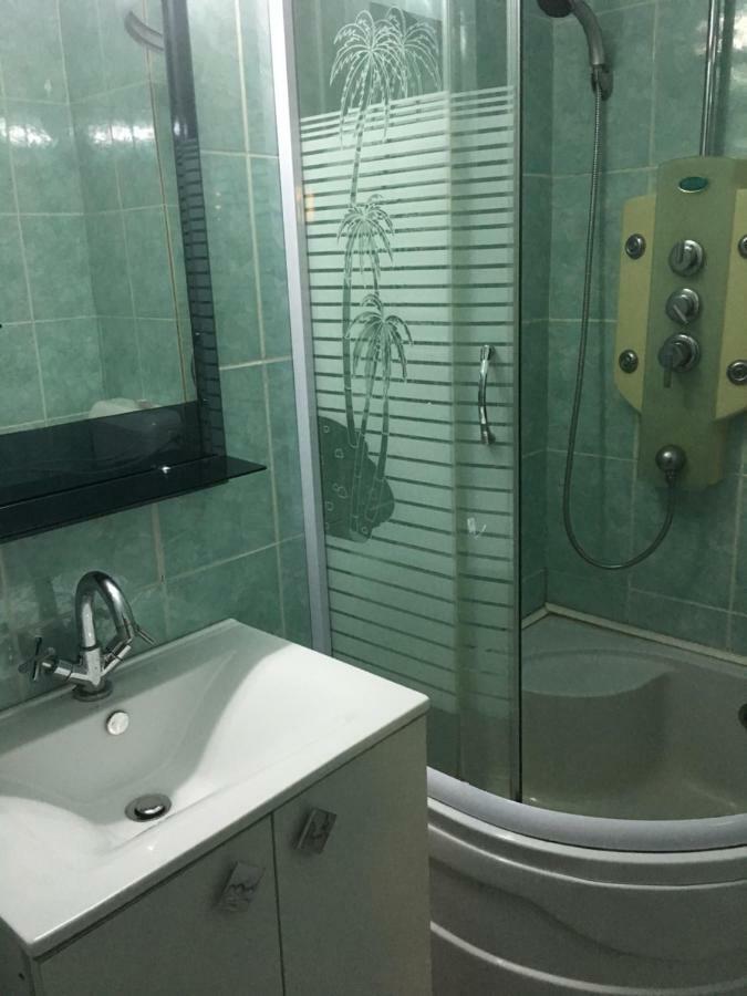 Apartament Antonia Apartment Tirgu Ocna Exterior photo